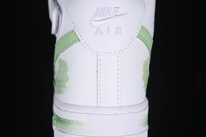 All categories Nk Air Force 1 Air Force series Nk Air Force 1 Mid Air Force mid-top Nk Air Force 1'07 Mid White and green hand-painted Hand-painted fracture Triple hook shadow Air Force 1 strap mid-top casual sneakers CW2289-111
